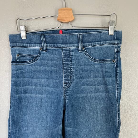 Spanx Denim Jeans Kick Flare Pull On Medium Blue Wash Women's Sz L 20541R Pants - Picture 4 of 11